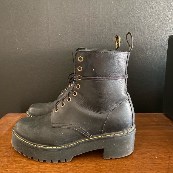 Dr. Martens SHRIVER HI WOMEN'S WYOMING LEATHER HEELED BOOTS sz 8 - Picture 2 of 5